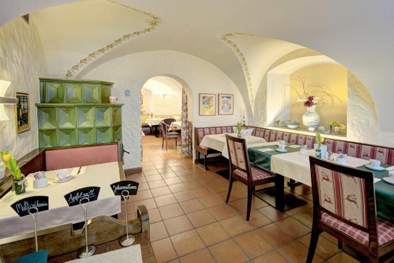 Hotel Schlair Кремсмюнстер Экстерьер фото